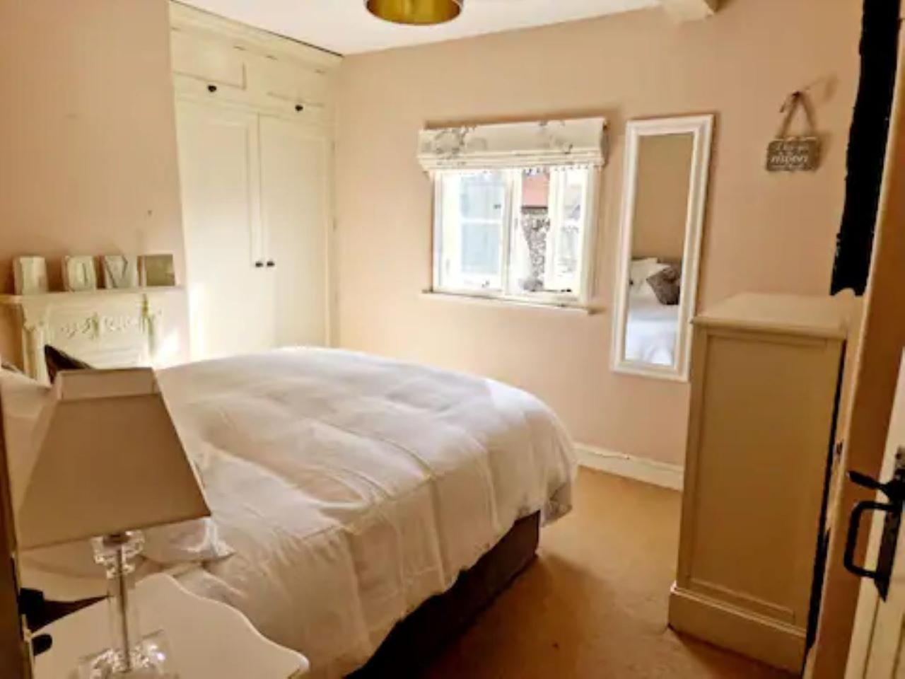 Jackdaw Cottage-Beautiful Cottage, Town Centre Wimborne Minster Exterior foto